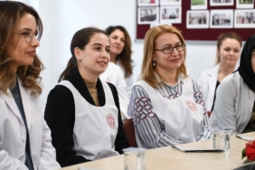 1754515326_ogretmenatamajpg-fwRB5cLPI02claa1ogds4g.jpg