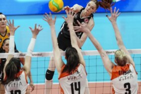 1777836786_aa202605034128048541280468eczacibasidynavitvakifbankjpg-6W2k7eeurkalv6DkBxDRyw.jpg