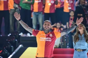 1778953086_aa202605154139734941397345galatasarayfutboltakimiramsparktasampiyonlugukutladijpg-VU8c5XD_K0SkaU_ou7.webp