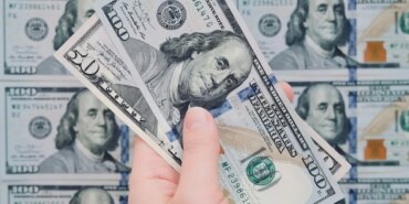 1779436116_dolar5jpg-zbGxoXwlZUaMExIyDkDUCA.jpg