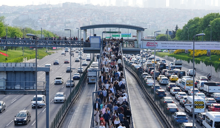 1781310008_trafikjpg-Ud57uqvqPEaakR9X6OIBHw.jpg