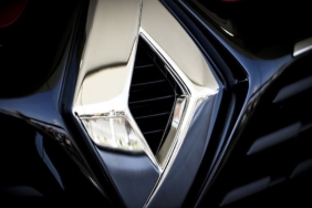 1781580846_renaultjpg-_JxSPRvLykG0kWeIwNLpvg.jpg