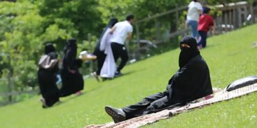araplar-pes-pese-turkiyeden-ayrilmaya-basladi-75-bin-kisi-turkiyeyi-terk-ettiistesebebi-uPMusMJQ.jpg