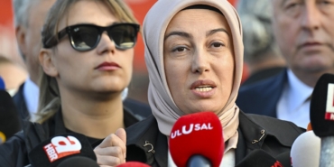 ayse-atesten-bahceliye-gonderme-ucu-balgata-cikti-AuHOzYC5.jpg