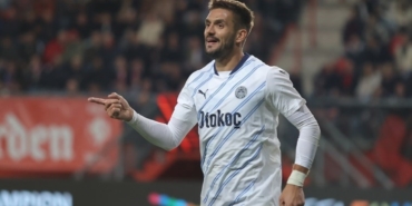 fenerbahce-hollandadan-1-puanla-donuyor-twente-1-1-fenerbahce-4fxMKG7I.jpg