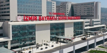 izmir-bayrakli-sehir-hastanesinde-yogun-bakim-bilmecesi-12-saat-acilde-bekletildik-TvrvbR85.jpg
