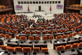 ogretmenlik-meslegi-kanunu-teklifi-tbmmde-kabul-edildi-eCAeLYRM.jpg