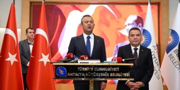 ozgur-ozelden-israil-mesaji-saldiri-ihtimali-varsa-tbmm-ile-paylasilmali-6xUkF1r3.jpg