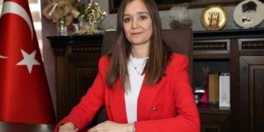 siyasilerden-gulsah-durbaya-destek-mesajlari-siyaseti-ayaga-dusurenlere-lanet-olsun-eKT55TgX.jpg