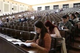 universite-tatili-ne-zaman-universitede-ara-tatil-var-mi-MiRAtLiP.jpg