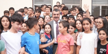 veterinerler-ciftciler-sinif-ogretmeni-yapildi-tw5fu2Fs.jpg