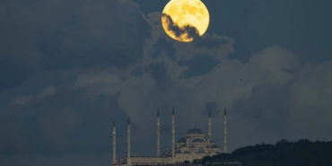 2024un-en-buyuk-super-ayi-turkiyeyi-buyuledi-1xFHfpyC.jpg