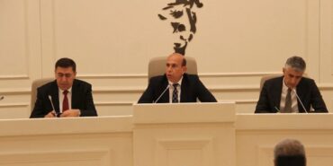 akpli-baskanvekili-4-milyarlik-borc-talebini-gorusturmeden-meclisten-gecirdi-t4iMRHev.jpg