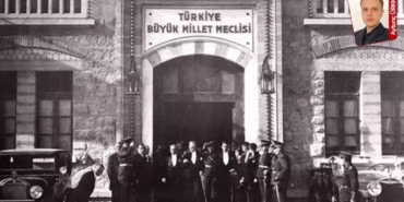 ankaranin-baskent-olusunun-101-yildonumu-istanbulun-karsitligi-ankarada-asildi-pQaLP2PF.jpg