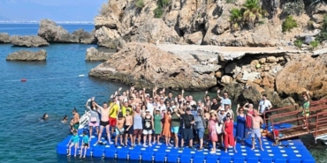 antalyanin-ucretsiz-plajlari-tehdit-altinda-muratpasa-belediyesine-suc-duyurusu-RwwFD7Jt.jpg