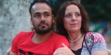 es-cinayetiyle-yargilanirken-beraat-etmisti-agirlastirilmis-muebbet-hapis-aldi-8FbCAwDl.jpg