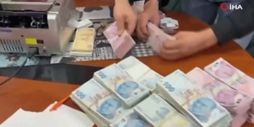 forex-yatirimi-vaadiyle-dolandiriciliga-iliskin-216-kisiye-dava-para-sayarken-ellerin-yara-olacak-jhfAULHq.jpg
