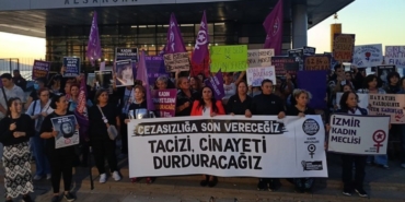 izmirde-kadinlar-katillere-tacizcilere-cezasizliga-karsi-yurudu-aEkTAapE.jpg
