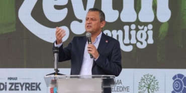 ozgur-ozel-tehlike-buyuk-israil-gelecek-diye-cebinize-kazandiginiz-paraniza-el-atmaya-calisiyorlar-Iut7X6nw.jpg