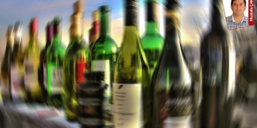 raki-dustu-viski-artti-ekonomi-aksamciyi-da-carpti-NRqL5rDc.jpg
