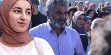 rojinin-babasi-canli-yayinda-konustu-darp-izlerini-bizzat-gordum-sxrnCLZy.jpg