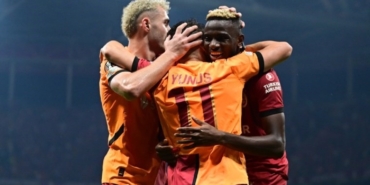 transfer-iddialari-sonrasi-galatasarayda-4-futbolcu-imzayi-atiyor-7c9BM3yf.jpg