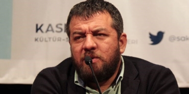 yeni-safak-yazari-turk-milletinin-bir-kismi-bebek-kani-icmekte-hicbir-beis-gormuyor-9YRmiSuD.jpg