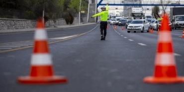 ankarada-yarin-bazi-yollar-trafige-kapatilacak-wldH6S9V.jpg