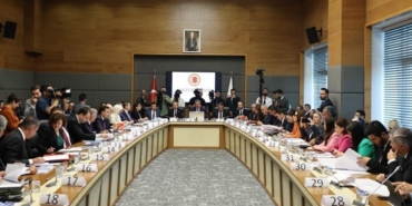 bahcelinin-ocalan-icin-umut-hakki-yasa-cagrisi-dem-partinin-30-eylulde-verdigi-kanun-teklifi-UhYgJR92.jpg