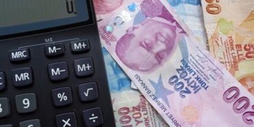 bankalar-arasi-yaris-kizisti-mevduat-faiz-oranlari-yuzde-50e-dayandi-1-milyon-tlnin-32-AEkEzres.jpg