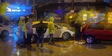 bartinda-alkollu-surucu-dehseti-park-halindeki-6-araca-carparak-durabildi-7ucFaqU2.jpg