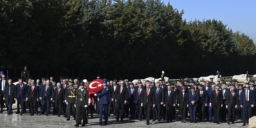 bu-neyin-alerjisi-100den-fazla-ulkeye-gitti-10-km-ilerideki-anitkabirde-bugun-de-yoktu-zjYADH45.jpg