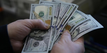 dolar-sahipleri-bunu-beklemiyordu-kkm-tarihinde-bir-ilk-yasandi-COE3Jz2m.jpg