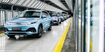 forvia-ve-bydden-turkiyede-1-milyar-dolarlik-yatirim-elektrikli-arac-fabrikasi-kuruluyor-UugPxR3H.jpg