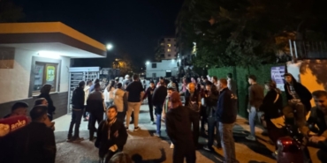 izmirde-karanlikta-egitim-tepkisi-Ax8TmJgC.jpg