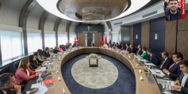 ozel-tusas-saldirisi-sonrasi-kurmaylariyla-olaganustu-toplandi-u2ni2h87.jpg
