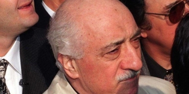 teror-elebasisi-fetullah-gulen-nasil-palazlandi-ilimli-islam-temeline-kurulan-teror-orgut-zMVHflSp.jpg