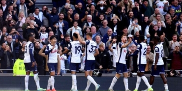 west-ham-10-kisi-kaldi-tottenham-evinde-farkli-kazandi-M6SXdSuI.jpg
