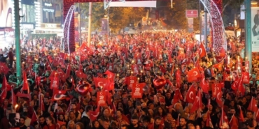 bagdat-caddesinde-cumhuriyet-coskusu-cumhuriyet-dusmanlarina-gerici-politikalarina-teslim-olmayacagiz-1wAtleqh.jpg