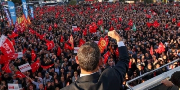 belediye-baskani-tutuklanan-esenyurtta-siyasi-partiler-kayyuma-gecit-yok-mitingi-yapti-AIh86lD8.jpg