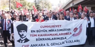 chpden-anitkabire-cumhuriyet-yuruyusu-pBqwUPFs.jpg