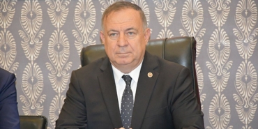 chpli-zeybekten-kayyum-tepkisi-dun-bize-yapilan-bugun-deme-yapildi-YnCVCZxu.jpg