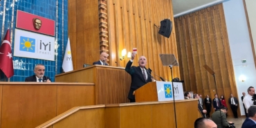 dervisoglu-kursuye-anayasayla-cikti-erdogan-cumhurbaskani-olmaz-olamaz-qaV97n8i.jpg