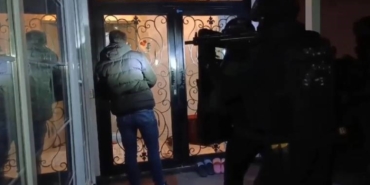 esenyurt-belediyesi-ablukada-ahmet-ozerin-gozaltina-alindigi-goruntuler-ortaya-cikti-beTmFxQi.jpg