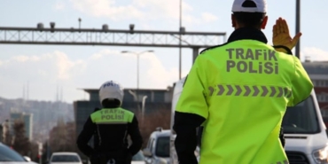 istanbulda-bircok-yol-kapatildi-metrobusler-fsmden-gidiyor-rei4l5TZ.jpg