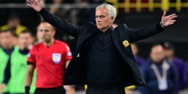 jose-mourinhodan-derbi-ve-trabzonspor-aciklamasi-farkli-olacagini-biliyorum-51CSrZNv.jpg
