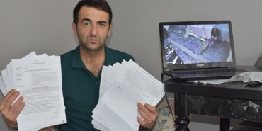 komsusunun-kapisina-cop-attigini-taktirdigi-kamerayla-goruntuledi-hKKuN1Dm.jpg