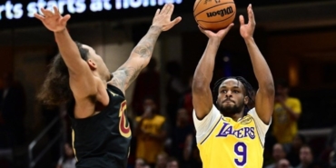 lebron-jamesin-oglu-bronny-james-nbade-bir-ilki-yasadi-Kj8Muile.jpg