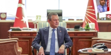 ozelden-ahmet-ozer-degerlendirmesi-insanin-aklina-sonraki-hedef-ibb-mi-diye-geliyor-KqXRsSX8.jpg