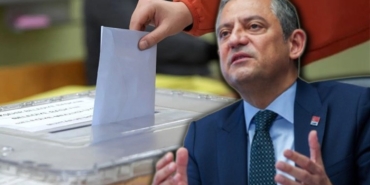 ozgur-ozelin-masasindaki-anket-ortaya-cikti-birinci-parti-degismedi-fark-17-puan-F9KHd6j3.jpg